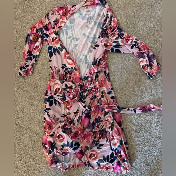 Posh Peanut Robe - Picture 1 of 2